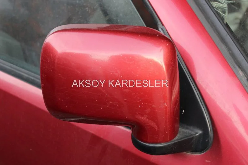 Nissan Terrano Sağ Ayna Kırmızı