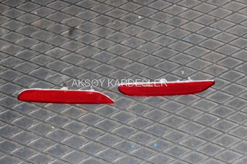 Nissan Qashqai Arka Tampon Reflektörü 2016 Model Uyumlu
